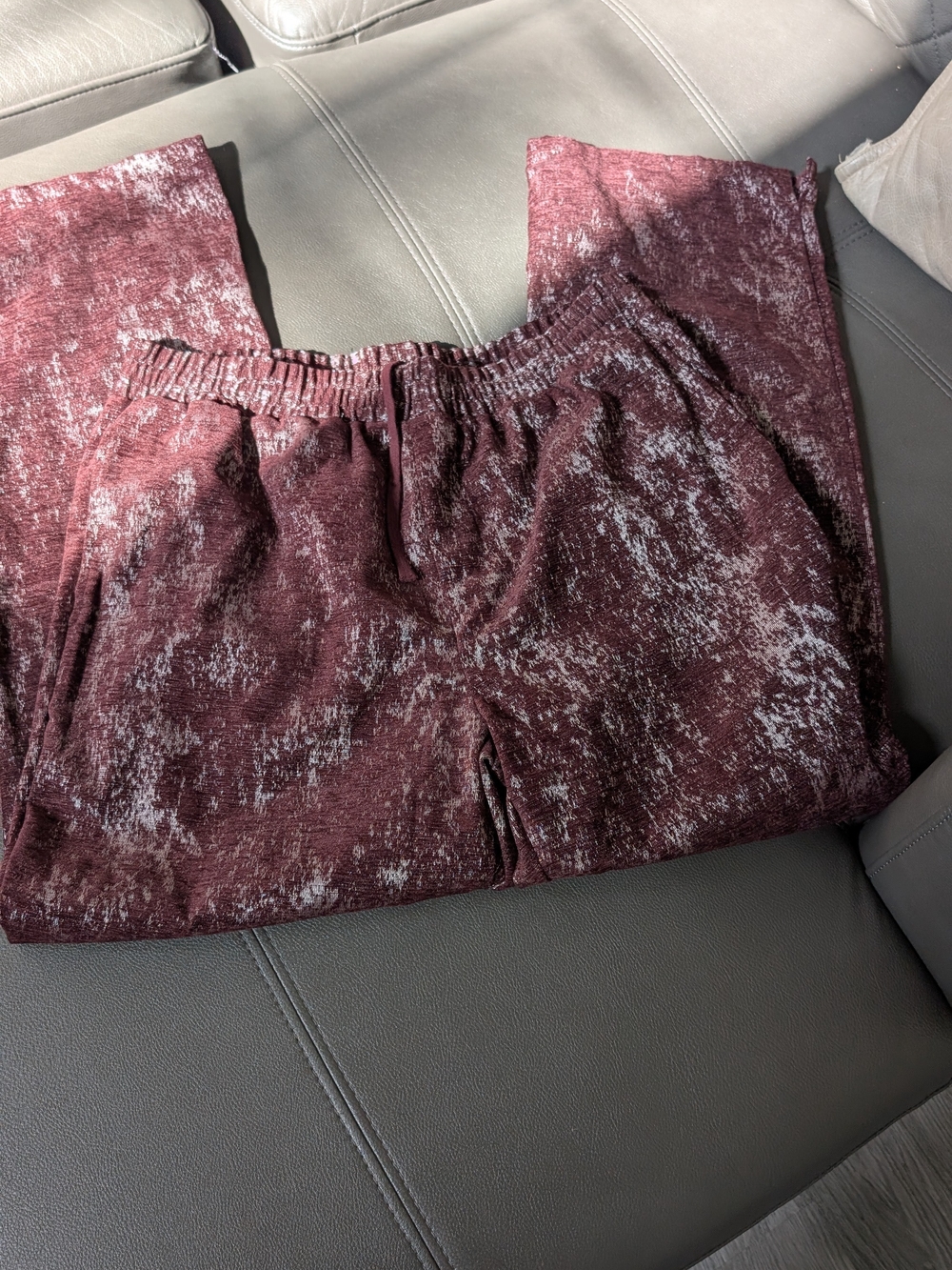 Fashion Nova Men's Maroon & White Acid-Wash Joggers